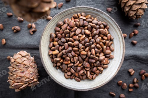 Preview: Cedar or pine nuts