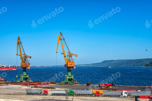 Preview: Port cranes