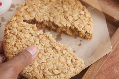 Preview: Delicious fresh baked oatmeal cookies on a tray