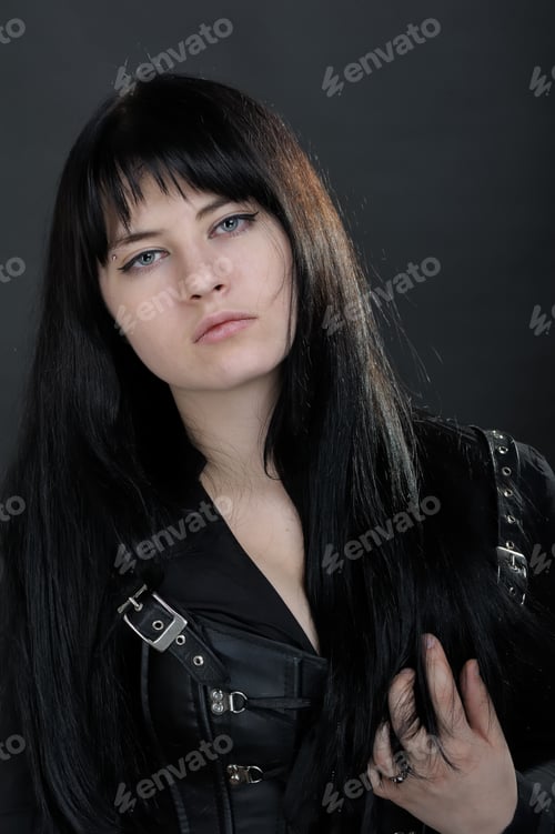 Preview: Dark Woman On Black Background