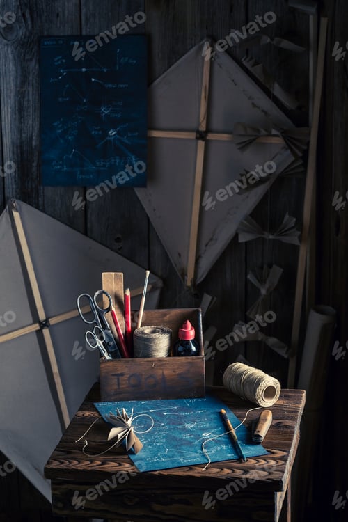 Preview: Small workshop with kite and things to make it