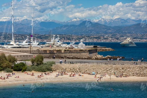Preview: Antibes on the French Riviera - South of France.