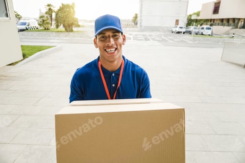 Preview: POV of african courier man ringing doorbell for shipping package - Focus on face