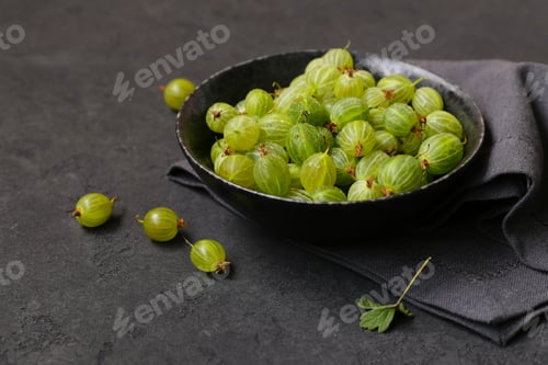 Preview: Fresh Organic Gooseberry