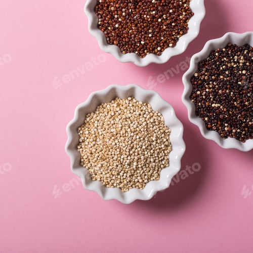 Preview: Quinoa in white bowls