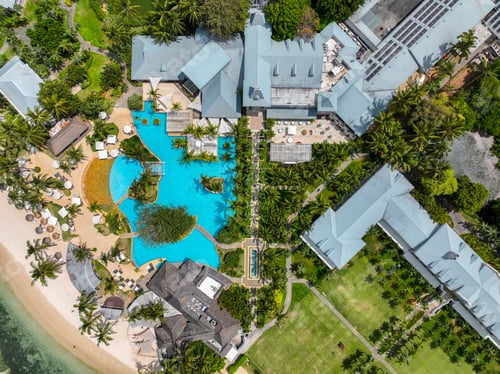 Preview: Palm-lined coastline and lagoon curve