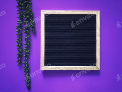 Preview: Blank black message board