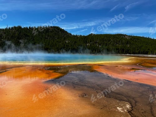Preview: Scenic view of Prismatic Spring, Yellowstone
