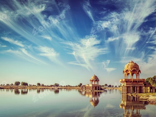 Preview: Indian landmark Gadi Sagar in Rajasthan