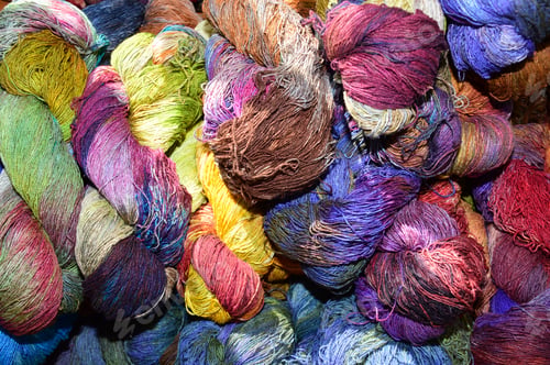 Preview: Colorful threads for knitting