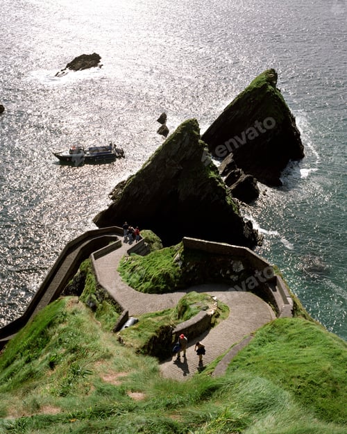 Preview: Winding way to Dunquin ferry
