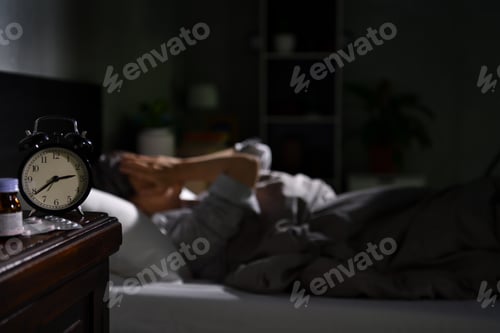 Preview: Senior woman insomnia
