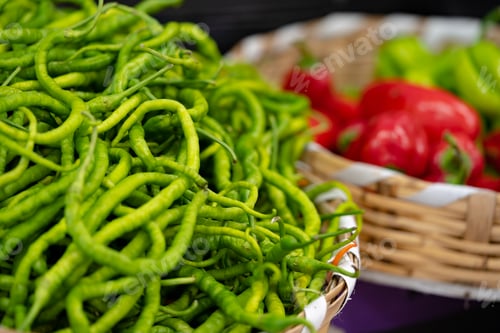 Preview: Green beans for sale at street market in Istanbul