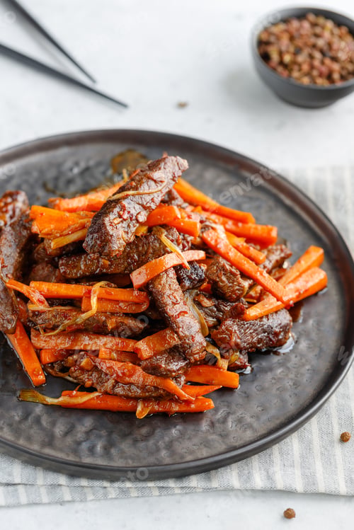 Preview: Close-up of Chinese spicy Szechuan beef