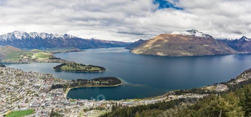 Preview: Panoramic view of The remarkables, Lake Wakatipu and Queenstown,