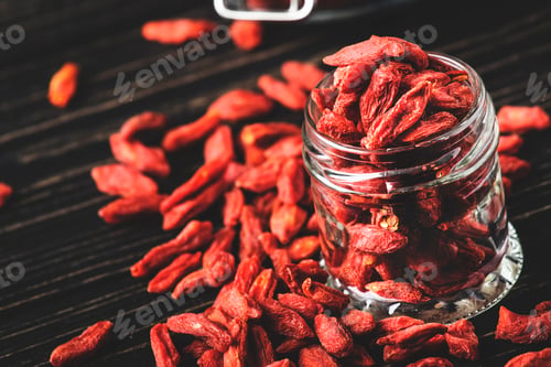 Preview: Goji berries in glass jar