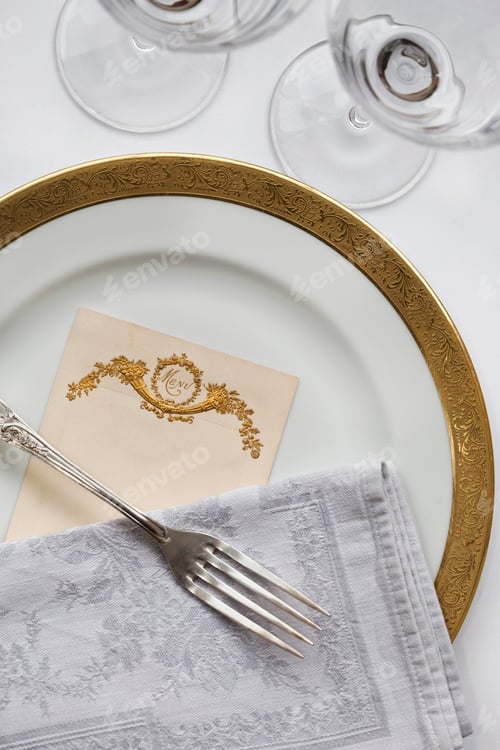 Preview: Menu on a plate