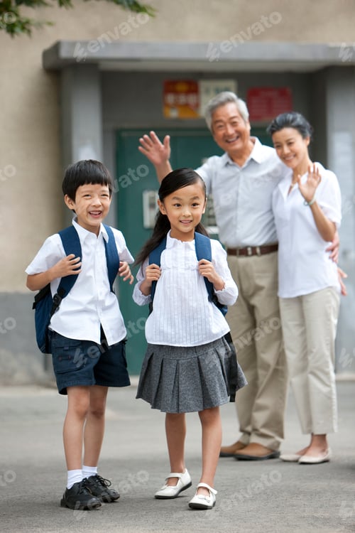 Preview: Chinese schoolkids with grandparents waving
