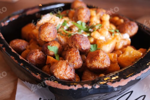 Preview: closeup of k Turkey Meatball in a bowl on table