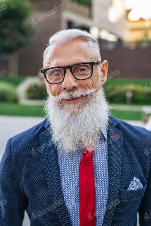 Preview: Senior hipster man portrait