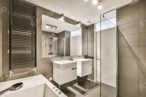 Preview: Cozy and stylish bathroom in gray tones