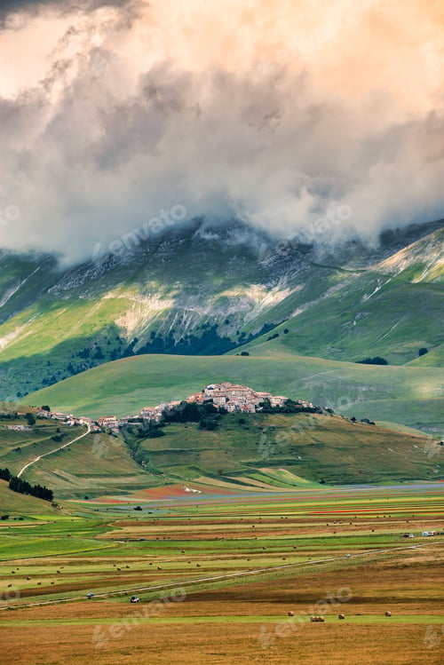 Preview: Piano Grande di Castelluccio (Italy)