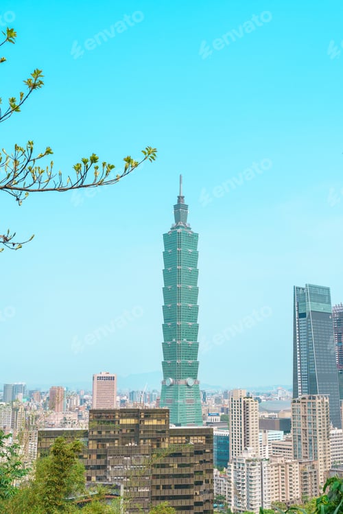 Preview: Beautiful of Taipei city from Elephant Mountain