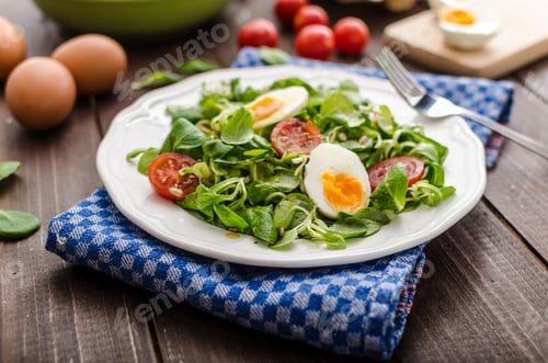 Preview: Lambs lettuce salad, hard-boiled eggs