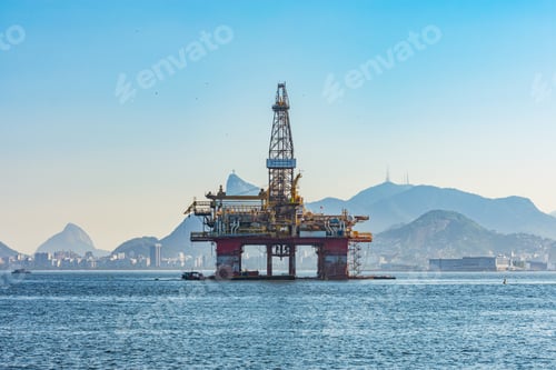 Preview: Oil industry exploration platform moored in Guanabara Bay in Rio de Janeiro, Brazil