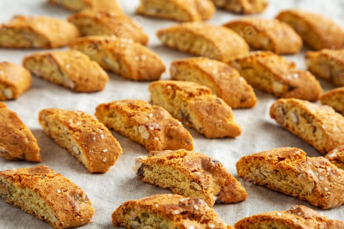 Preview: Homemade Italian Cantuccini with Almonds, side view. Crispy Almond Cookies. Close-up.