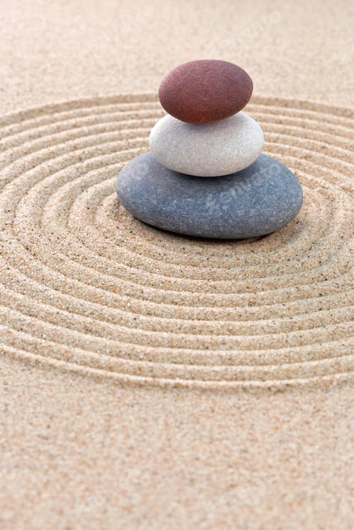 Preview: Three pebble stack zen garden