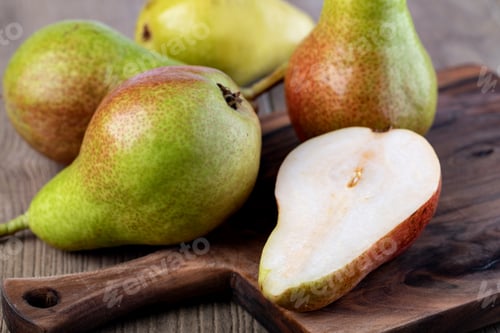 Preview: Pears