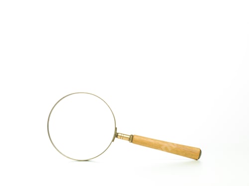 Preview: a magnifying glass with wooden handle