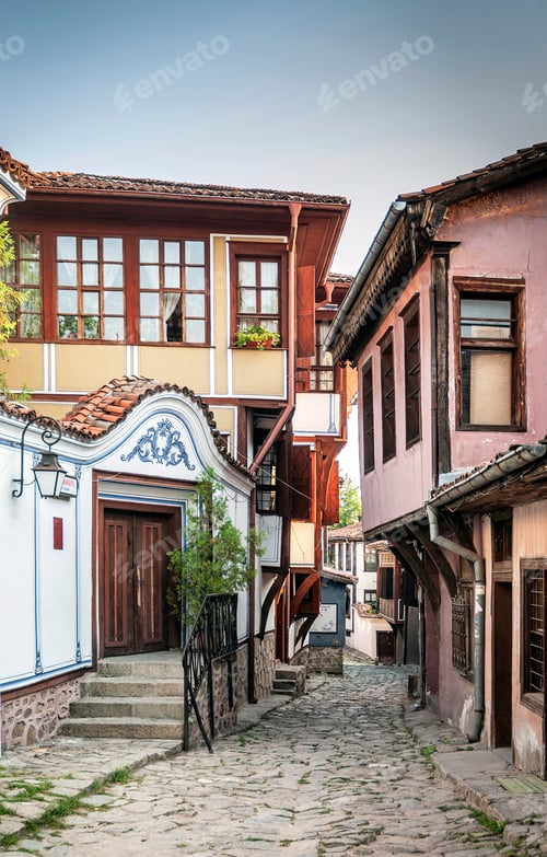 Preview: traditional houses in old town of plovdiv bulgaria