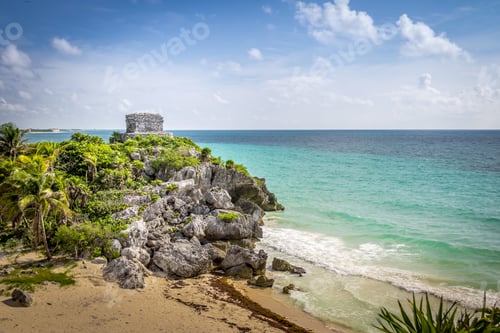 Preview: God of winds Temple and Caribbean beach - Mayan Ruins of Tulum, Mexico