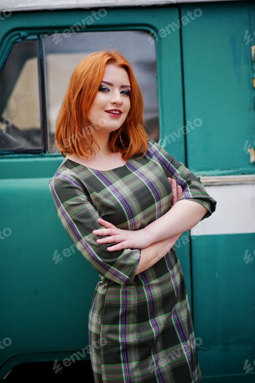 Preview: Young red haired girl lady