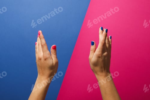 Preview: Blue and pink manicure on female hands