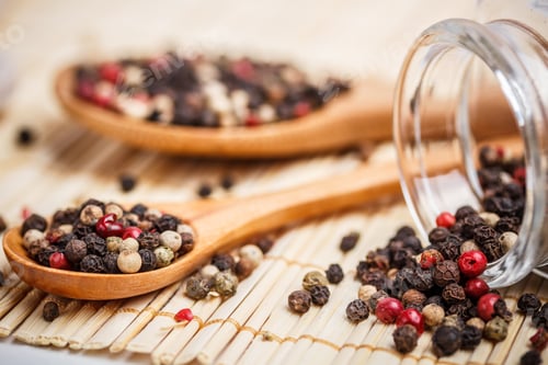 Preview: Colorful peppercorns