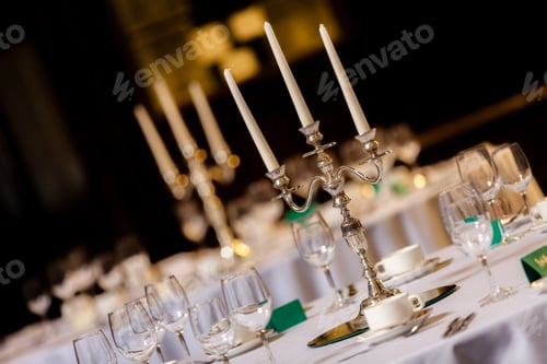 Preview: Wedding candlesticks on a wedding table