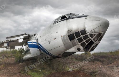 Preview: Broken cargo plane cockpit
