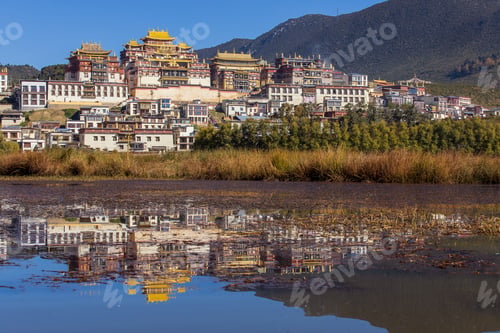 Preview: Songzanlin Temple also known as the Ganden ( Shangri-La), Yunnan)