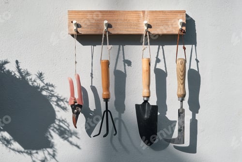 Preview: The gardening tools hanging on the wooden dock