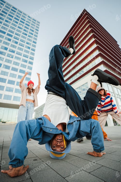 Preview: Vertical. Exciting Breakdancing Scene Featuring Talented Performers Demonstrating Their HipHop Dance