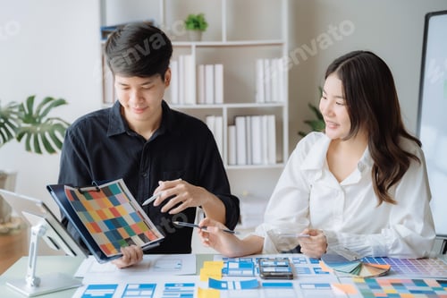 Preview: Creative team web designer planning application development