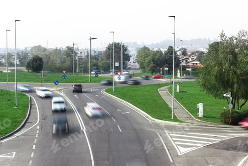 Preview: Traffic in the city