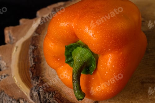 Preview: Orange sweet pepper close up.
