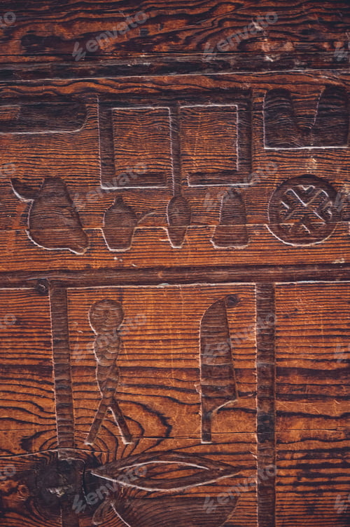 Vista previa: Ancient Egyptian artifact in a museum in Egypt