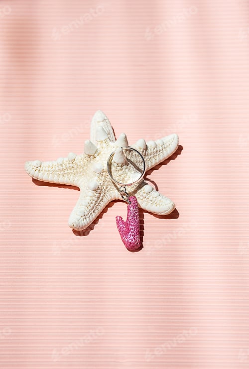 Preview: Craft jewelry rings heart shaped made of painted coral.