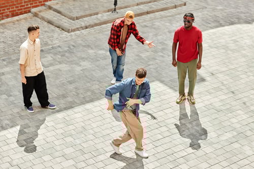 Preview: Crew in City