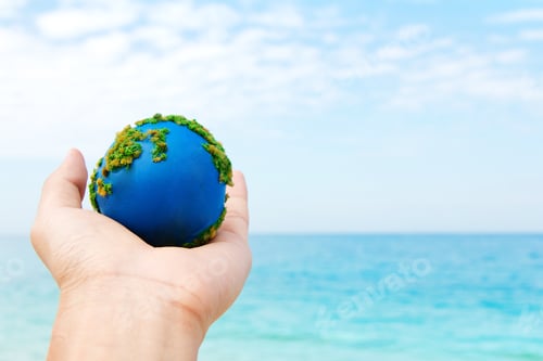 Preview: Earth in Hands